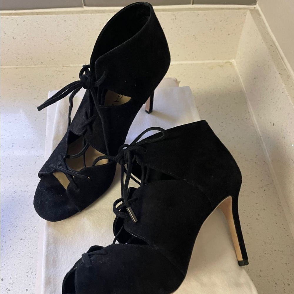 Via Spiga Black Lace-Up Heels - Picture 4 of 6